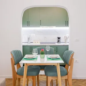  Apartment Lucjanos