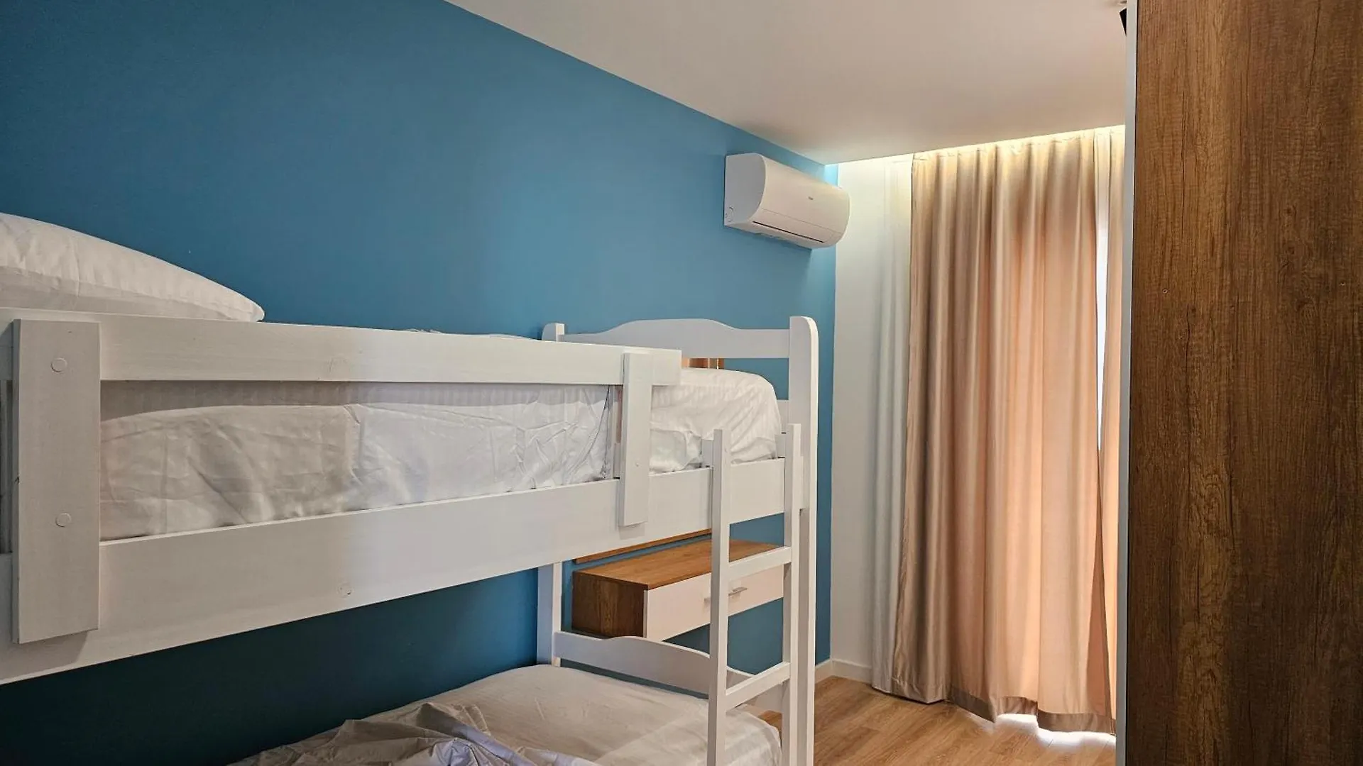 Tirana Airport Apartment 0*,  Albanie
